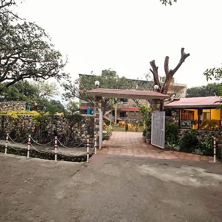 V Resorts Dukes Den Resort 兰纳加 外观 照片
